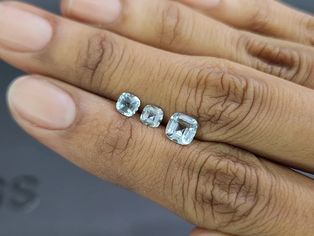 Сет аквамаринов в огранке кушон 1,48 карат, Мадагаскар Изображение №2