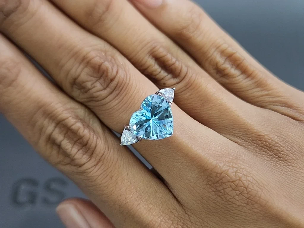 Топаз Sky blue в высокоточной огранке сердце 5,50 карат, Мадагаскар Изображение №5