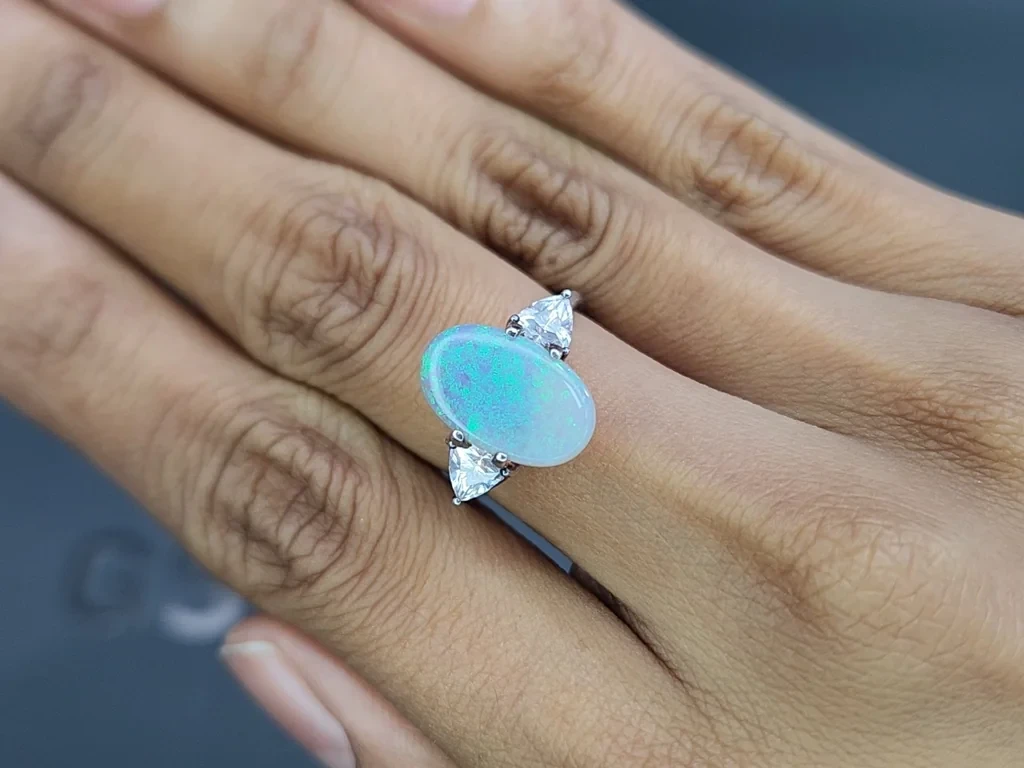 Опал в огранке овал 2,48 карат, Австралия Изображение №5