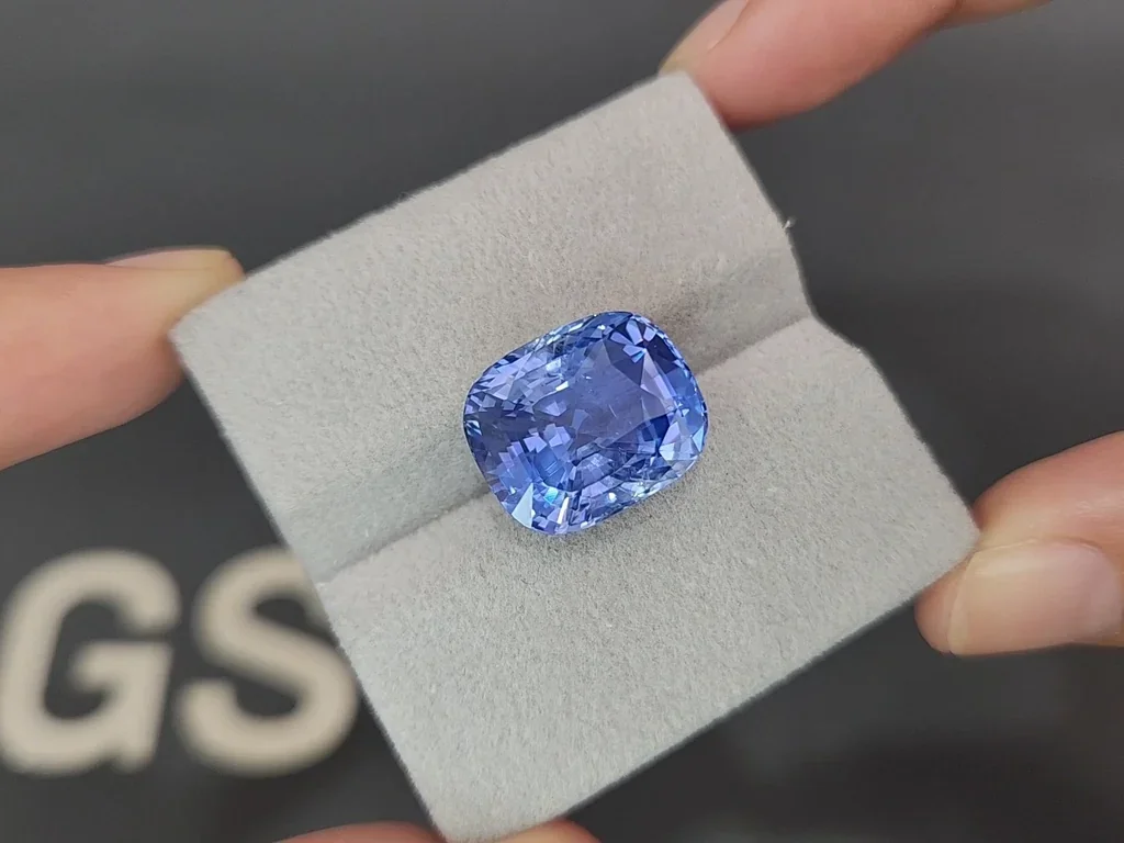 Крупный негретый сапфир Cornflower Blue в огранке кушон 18,32 карат, Шри-Ланка Изображение №4