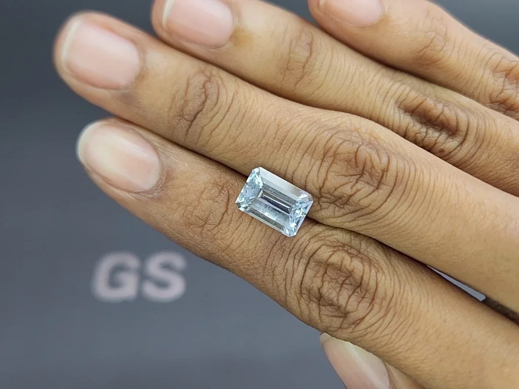 Аквамарин в огранке октагон 3,27 карат, Мадагаскар  Изображение №2