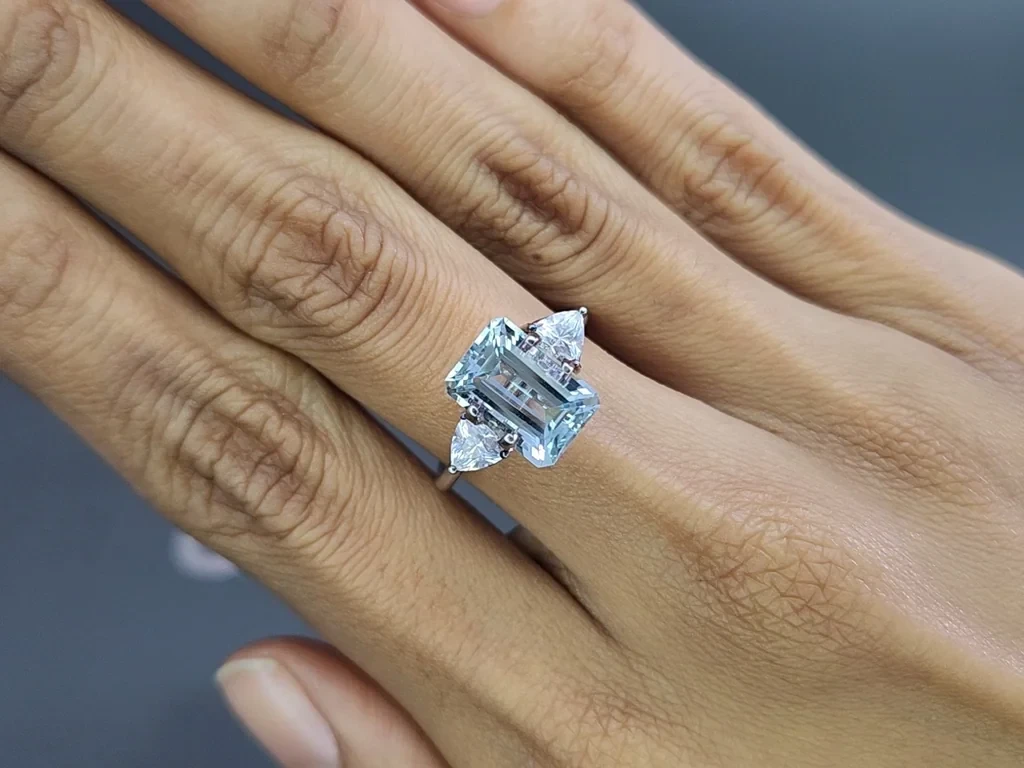 Аквамарин в огранке октагон 3,27 карат, Мадагаскар  Изображение №5