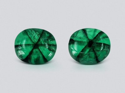 Колумбийские изумруды трапиче цвета Vivid Green в огранке кабошон 11,38 карат photo