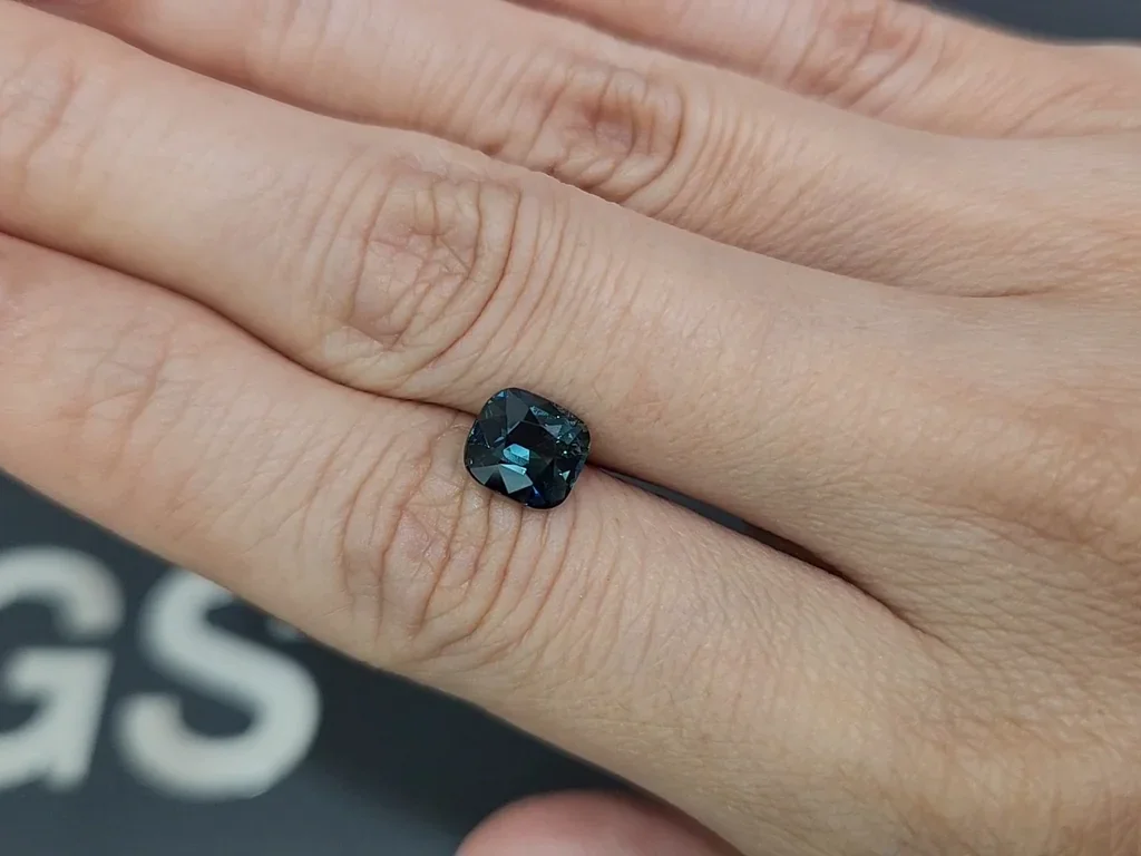 Негретый сапфир Teal в огранке кушон 2,04 карата, Шри-Ланка Изображение №2