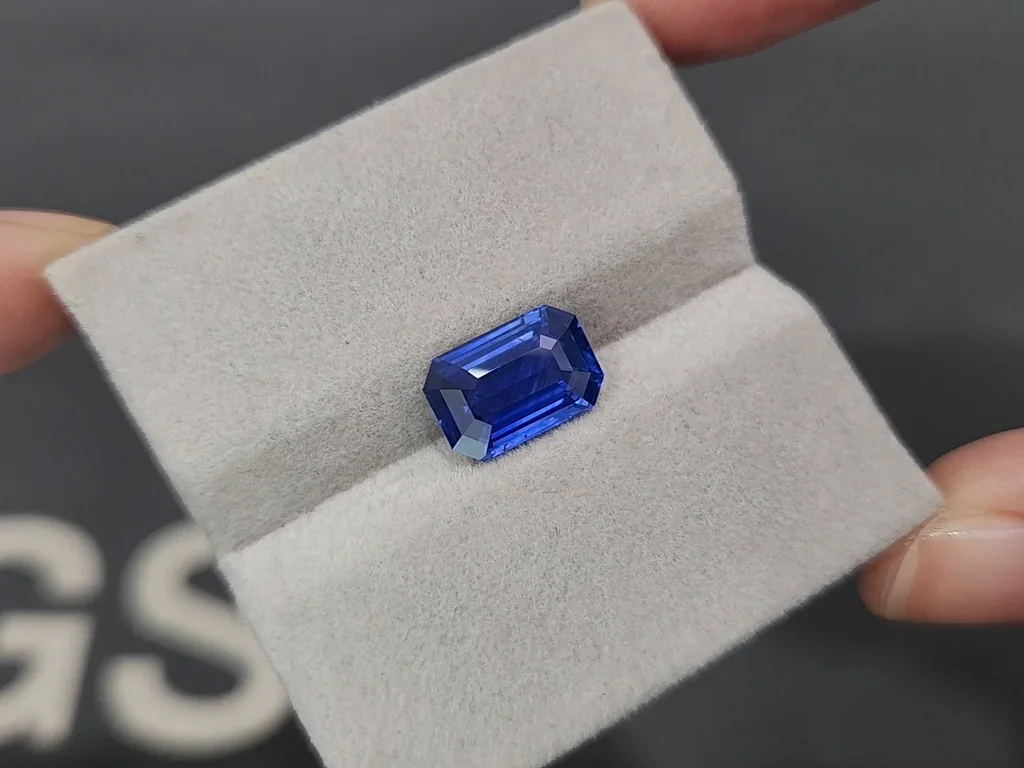 Сапфир Royal Blue в огранке октагон 4,01 карат, Шри-Ланка Изображение №4