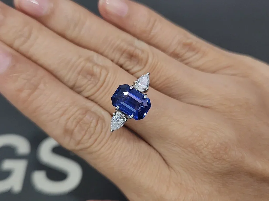 Сапфир Royal Blue в огранке октагон 4,01 карат, Шри-Ланка Изображение №5