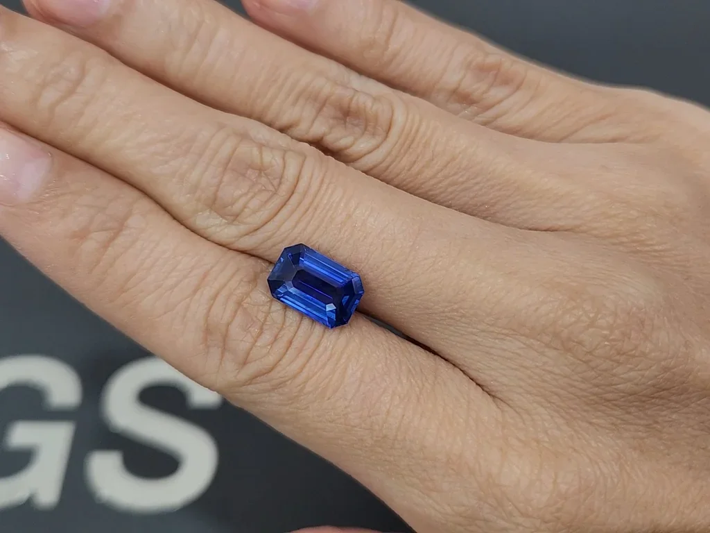 Сапфир Royal Blue в огранке октагон 4,01 карат, Шри-Ланка Изображение №2