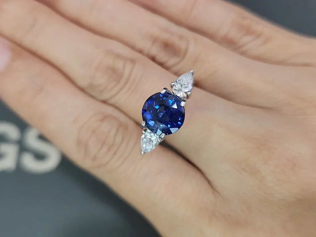 Сапфир Royal Blue в огранке круг 4,02 карат, Шри-Ланка  Изображение №5
