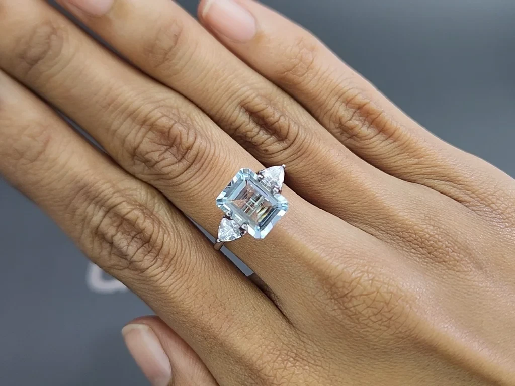 Аквамарин в огранке октагон 3,40 карат, Мадагаскар  Изображение №5