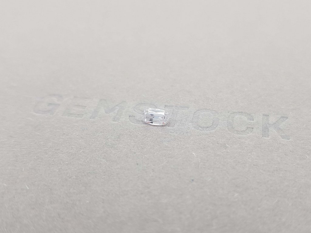Лейкосапфир в огранке кушон 0,36 карат Изображение №3