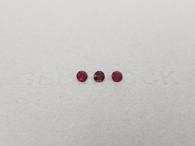 Комплект из круглых мадагаскарских рубинов 0,59 карат photo