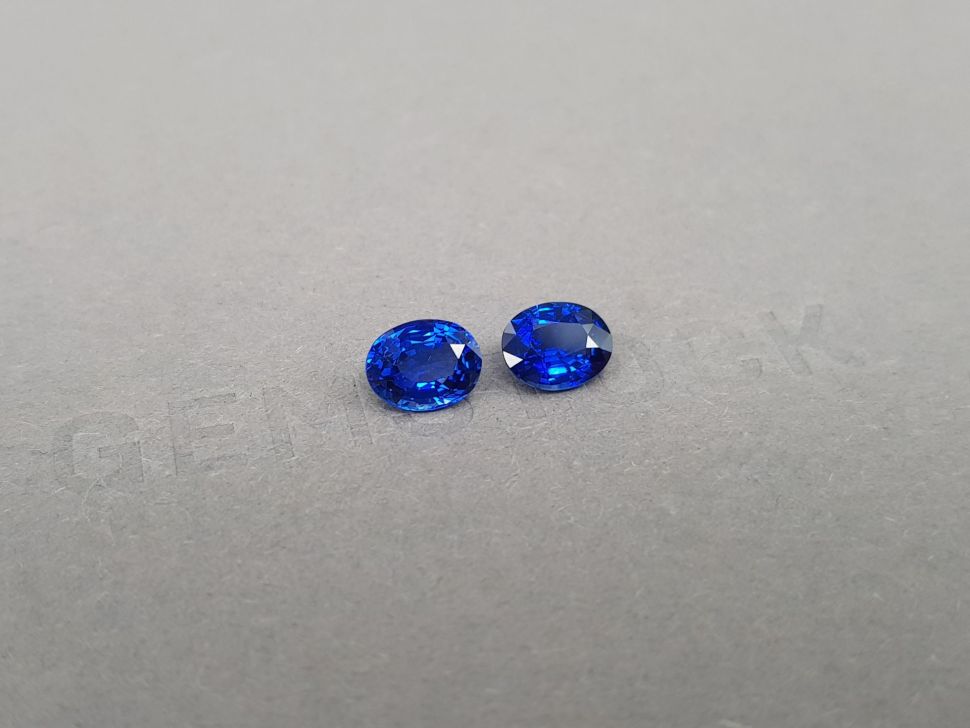 Пара Royal blue сапфиров в огранке овал 2,28 карата, Шри-Ланка Изображение №2