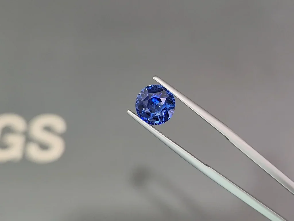 Сапфир Royal Blue в огранке круг 3,05 карат, Шри-Ланка  Изображение №3