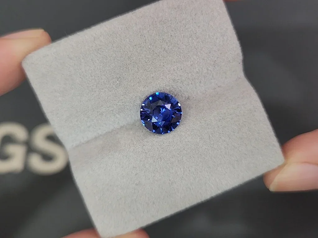 Сапфир Royal Blue в огранке круг 3,05 карат, Шри-Ланка  Изображение №4