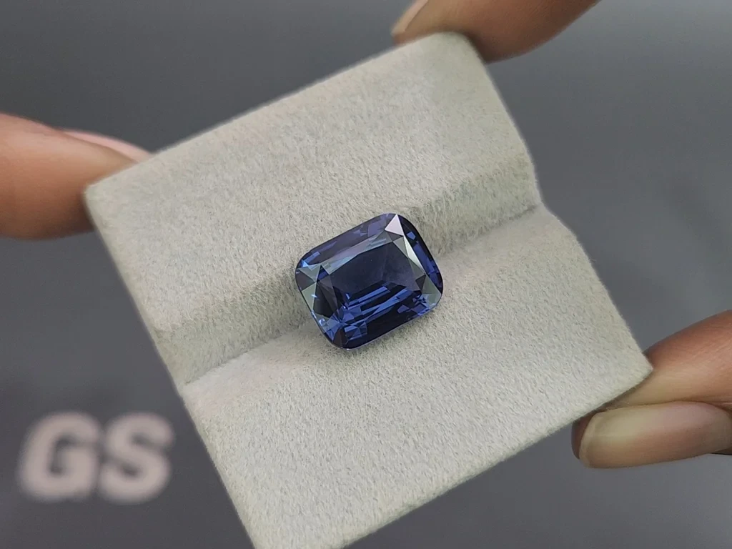 Кобальтовая шпинель  в огранке кушон 7,03 карата, Танзания, GRS Изображение №4