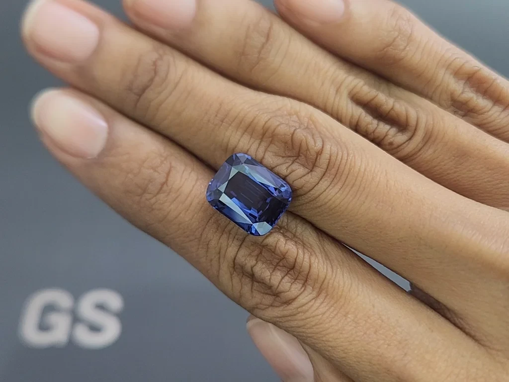 Кобальтовая шпинель  в огранке кушон 7,03 карата, Танзания, GRS Изображение №2