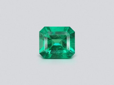 Изумруд цвета Vivid Green в огранке октагон 1,94 карат, Колумбия photo