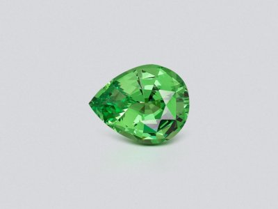 Гранат цаворит Intense Green в огранке груша 2,34 карата, Танзания  photo