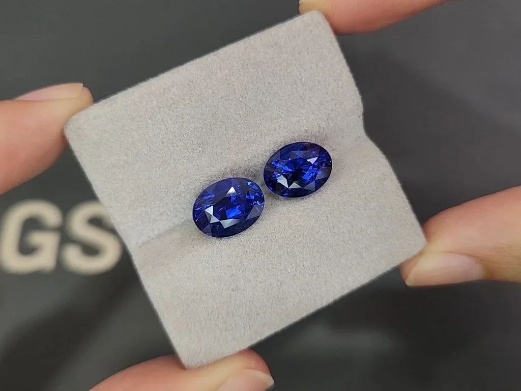 Пара сапфиров Royal Blue в огранке кушон 9,04 карат, Шри-Ланка Изображение №4