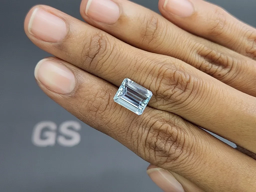 Аквамарин в огранке октагон 3,98 карат, Мадагаскар  Изображение №2