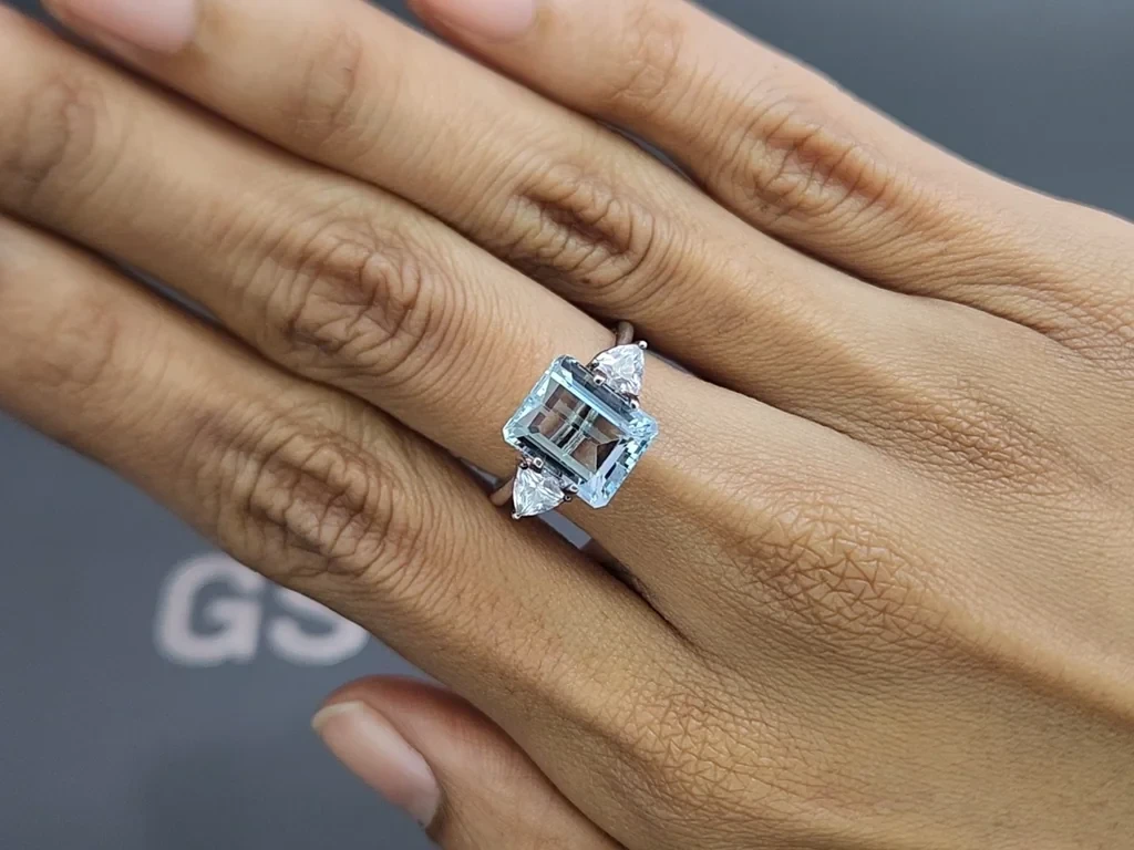 Аквамарин в огранке октагон 3,98 карат, Мадагаскар  Изображение №5