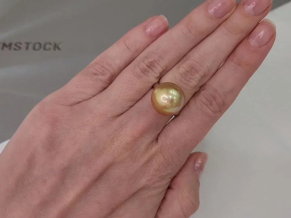 Редкая золотая морская жемчужина Южных морей Amami Gold 15.1 мм, Япония Изображение №3