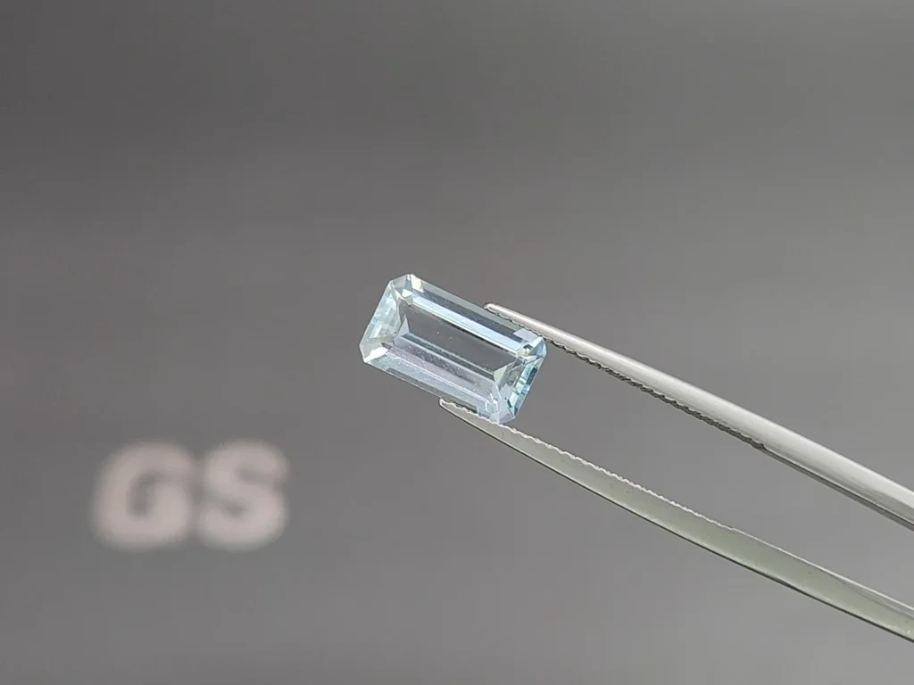 Аквамарин в огранке октагон 2,73 карат, Мадагаскар  Изображение №3