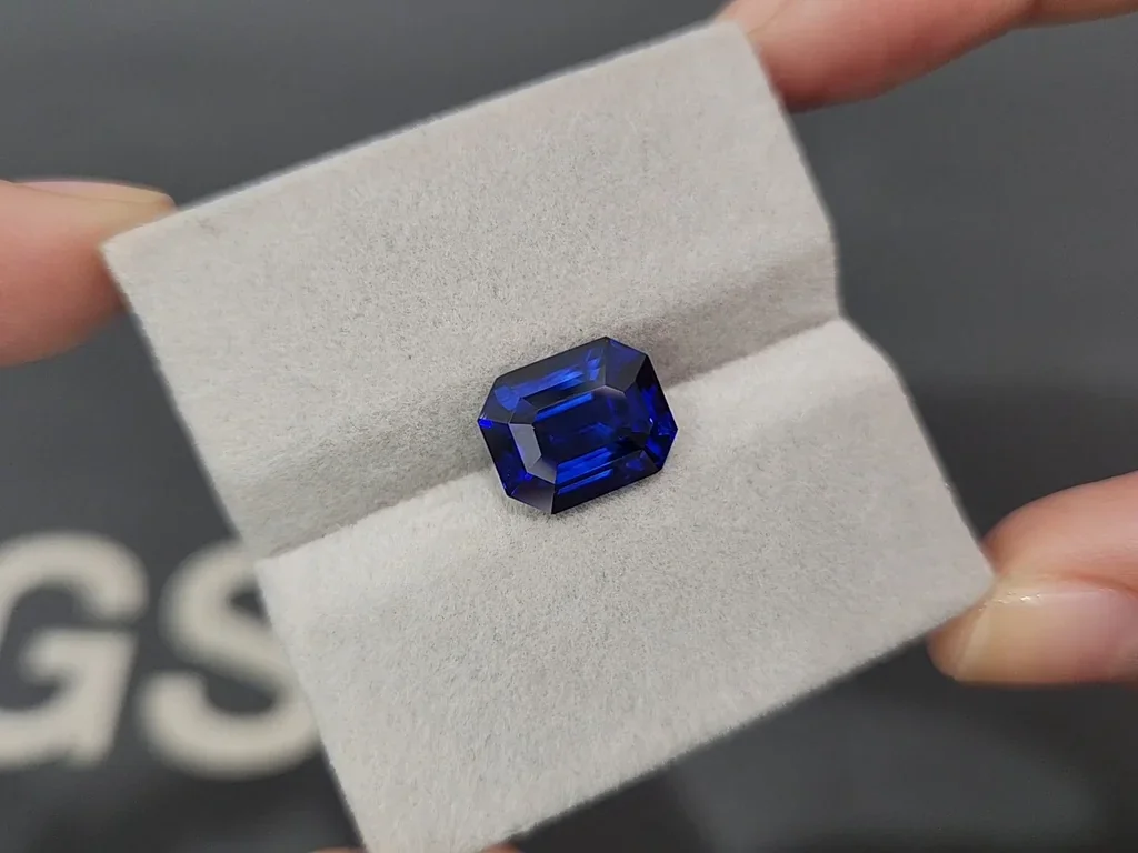 Сапфир Royal Blue в огранке октагон 5,97 карат, Шри-Ланка  Изображение №4