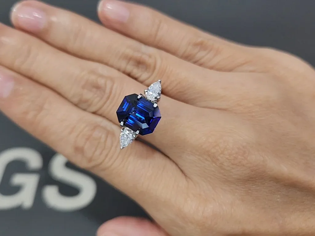 Сапфир Royal Blue в огранке октагон 5,97 карат, Шри-Ланка  Изображение №5