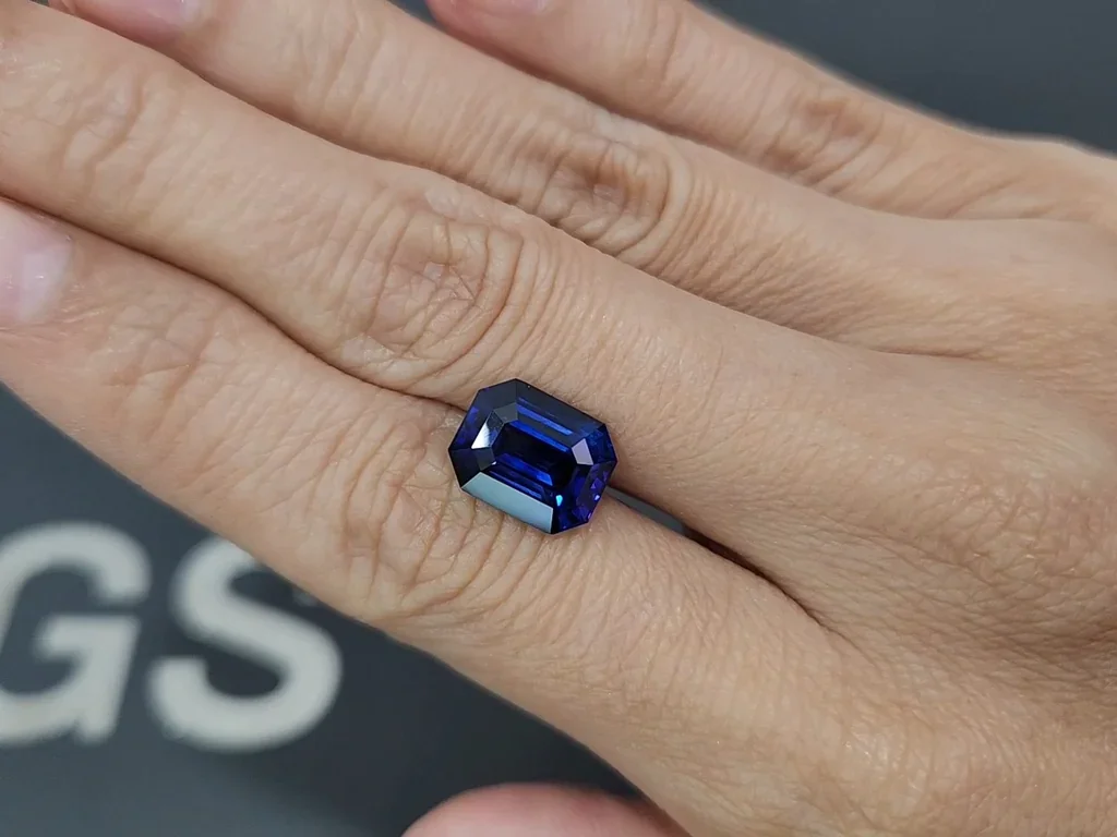 Сапфир Royal Blue в огранке октагон 5,97 карат, Шри-Ланка  Изображение №2