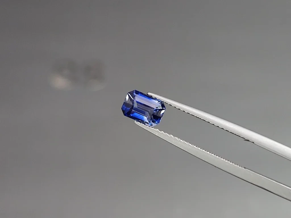 Сапфир Bi-color в огранке октагон 1,50 карат, Шри-Ланка Изображение №3