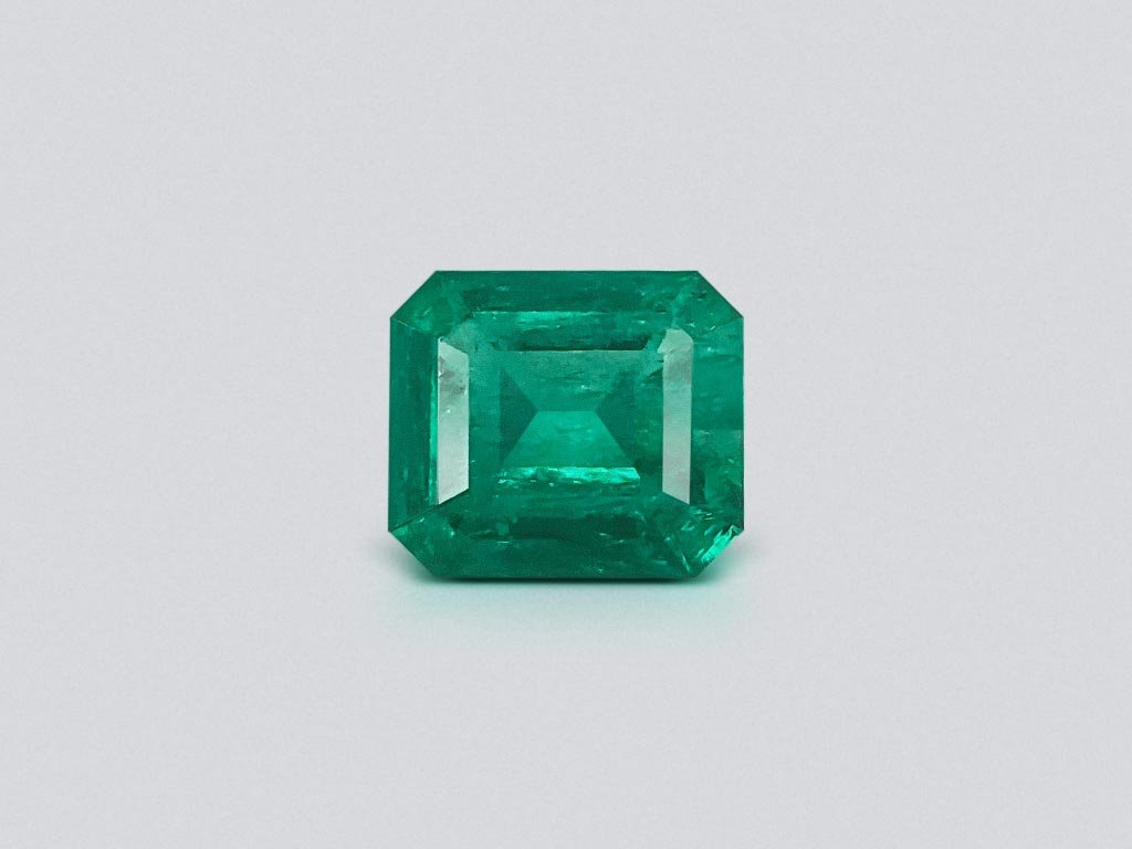 Насыщенный изумруд из Колумбии 0,93 карат, Vivid Green Изображение №1