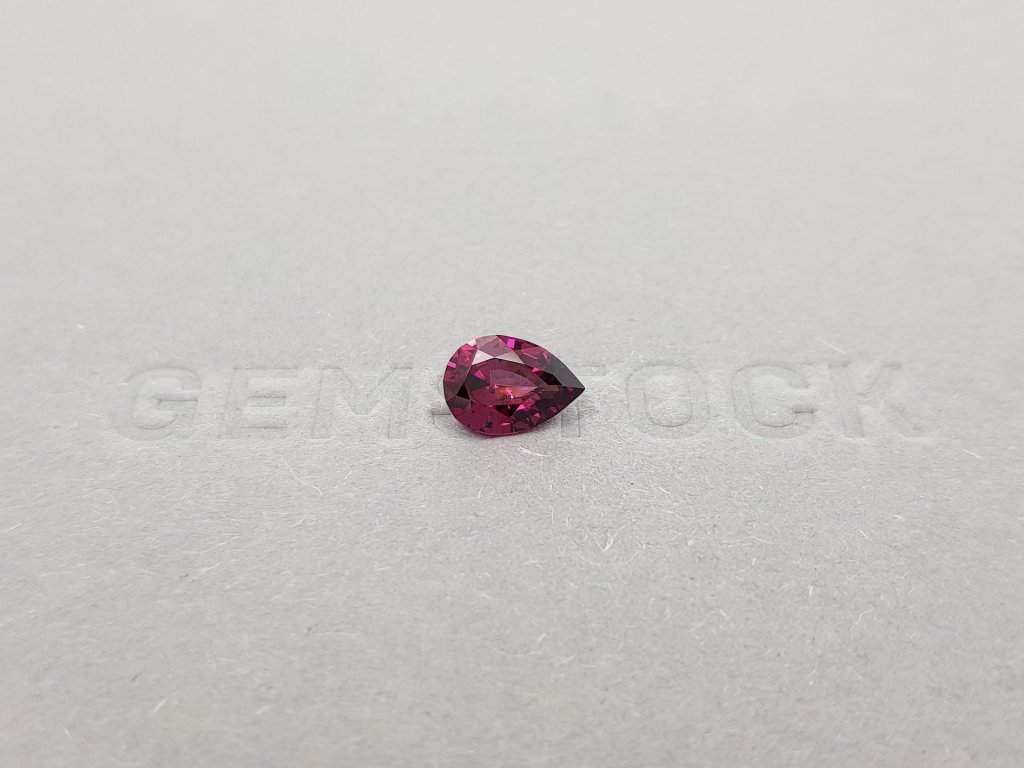 Пурпурный гранат родолит в огранке груша 1,43 карата, Шри-Ланка Изображение №1