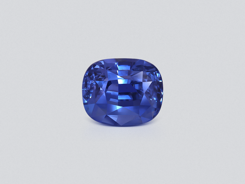 Негретый сапфир Cornflower Blue в огранке кушон 3,48 карат, Шри-Ланка Изображение №1