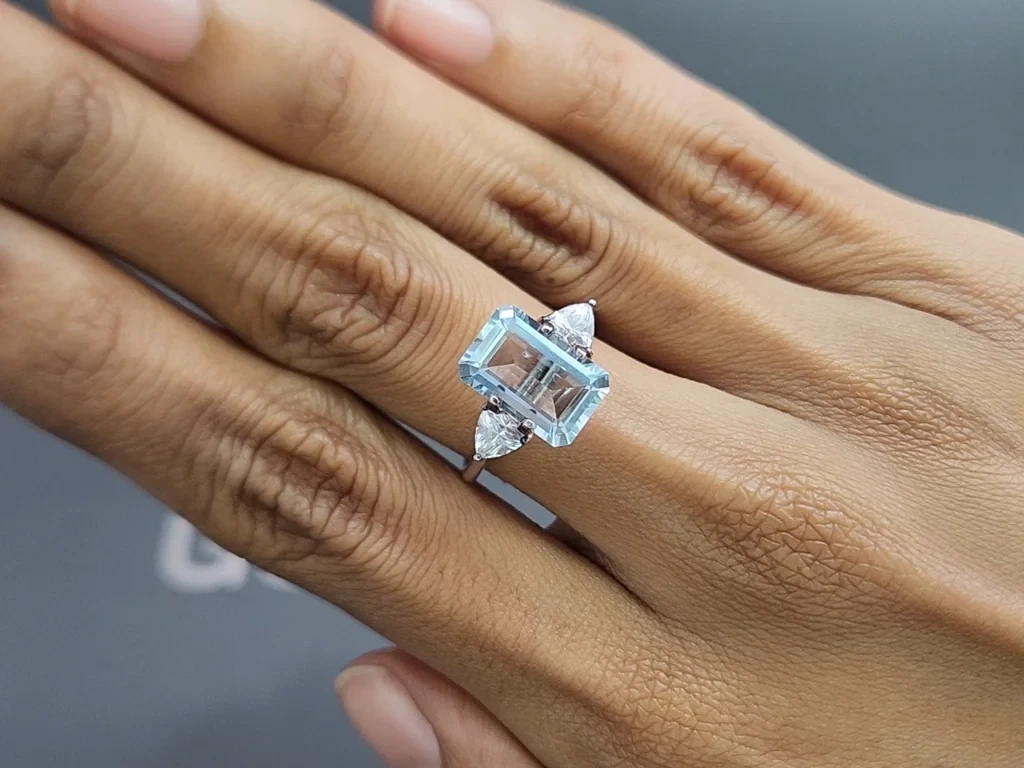 Аквамарин в огранке октагон 3,32 карат, Мадагаскар  Изображение №5