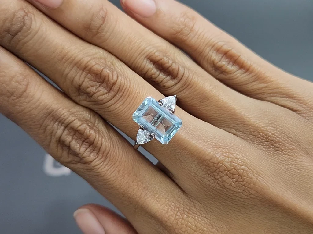 Аквамарин в огранке октагон 4,00 карат, Мадагаскар  Изображение №5