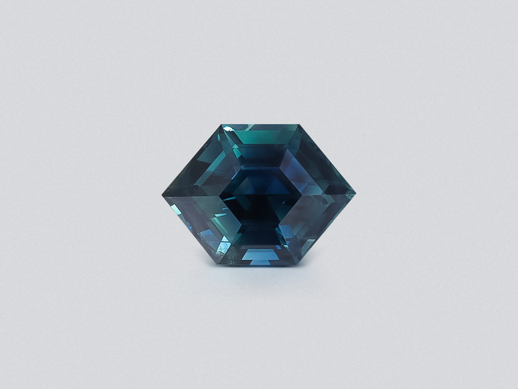 Негретый сапфир Teal в огранке гексагон 2,07 карат, Мадагаскар Изображение №1