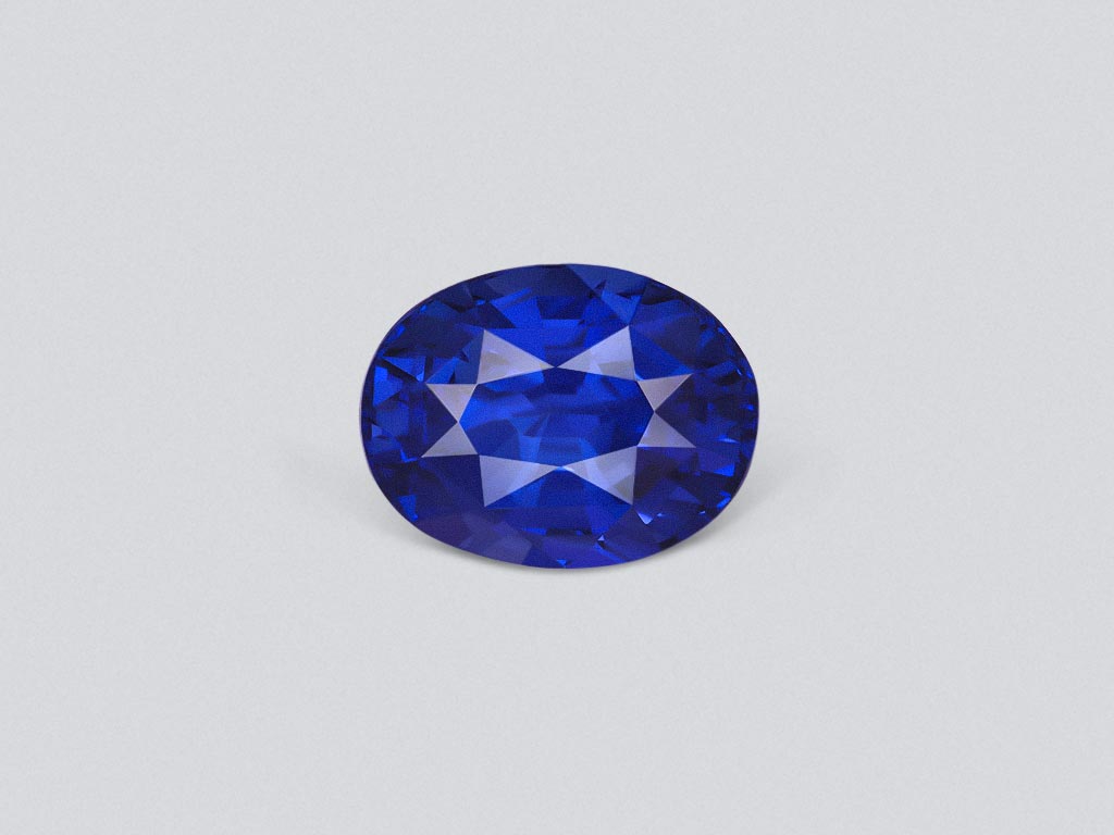 Синий сапфир цвета Royal Blue в огранке овал 3,81 карата, Шри-Ланка Изображение №1