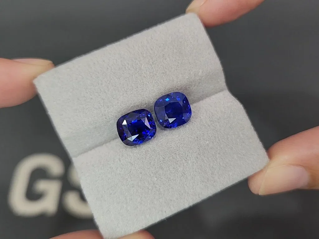 Пара сапфиров Royal blue в огранке кушон 8,07 карат, Шри-Ланка Изображение №4