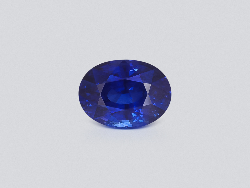 Лот №2. Сапфир Royal Blue в огранке овал 5,10 карат, Шри-Ланка Изображение №1