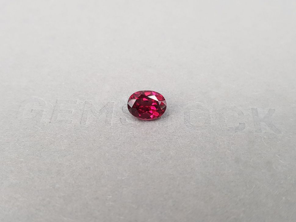 Пурпурный гранат родолит в огранке овал 1,52 карат, Шри-Ланка Изображение №3