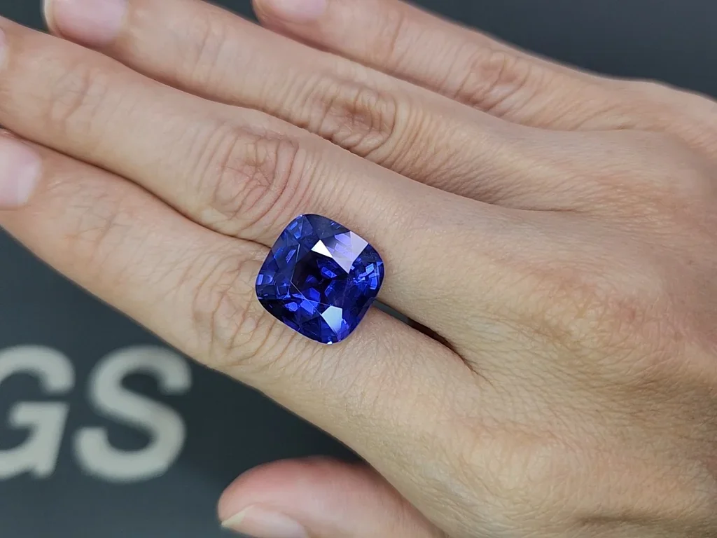 Негретый сапфир Royal Blue в огранке кушон 13,23 карат, Шри-Ланка, GRS Изображение №2