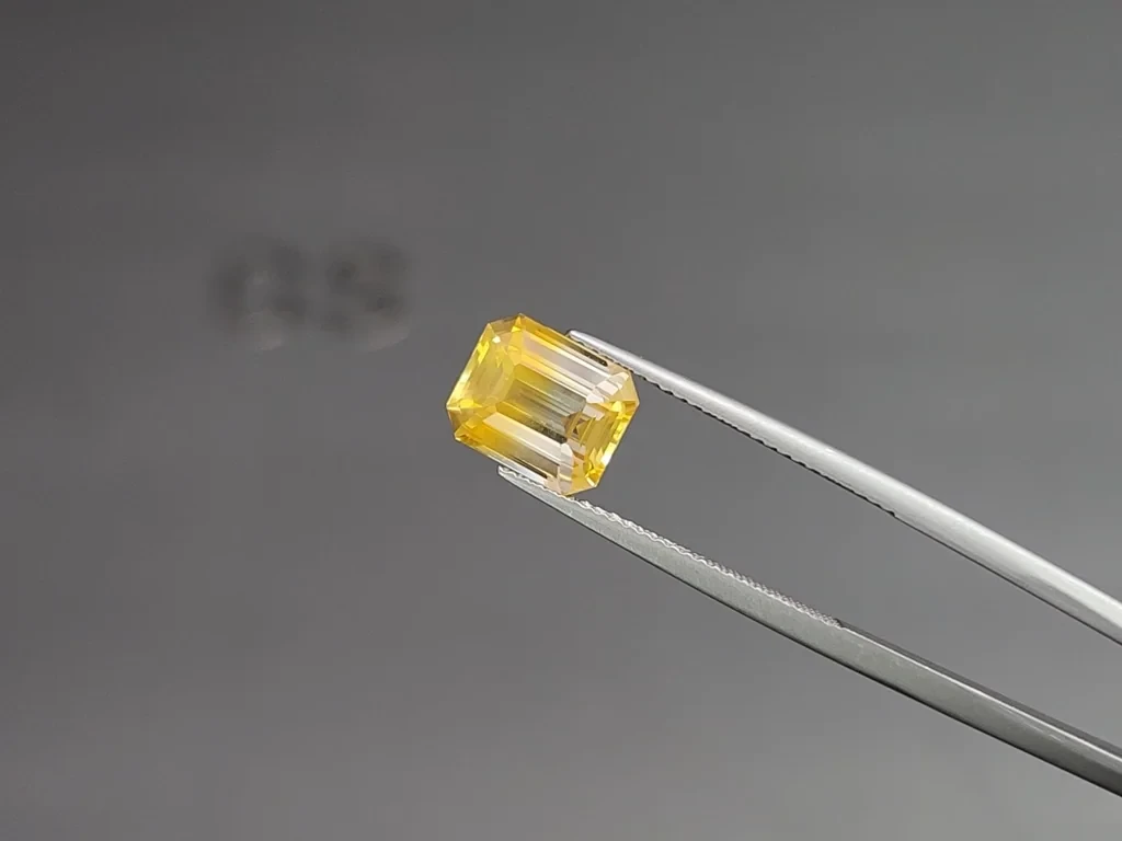 Сапфир Bi-color в огранке октагон 4,03 карат, Шри-Ланка Изображение №3