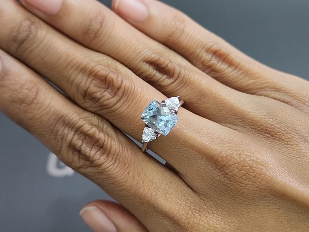 Аквамарин в огранке кушон 2,79 карат, Мадагаскар  Изображение №5