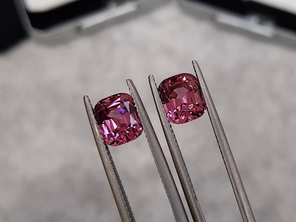 Пара розовых шпинелей 5,19 карат из Таджикистана, GIA Изображение №4