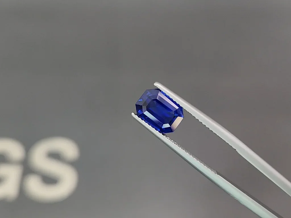 Сапфир Royal Blue в огранке октагон 3,14 карат, Шри-Ланка Изображение №3