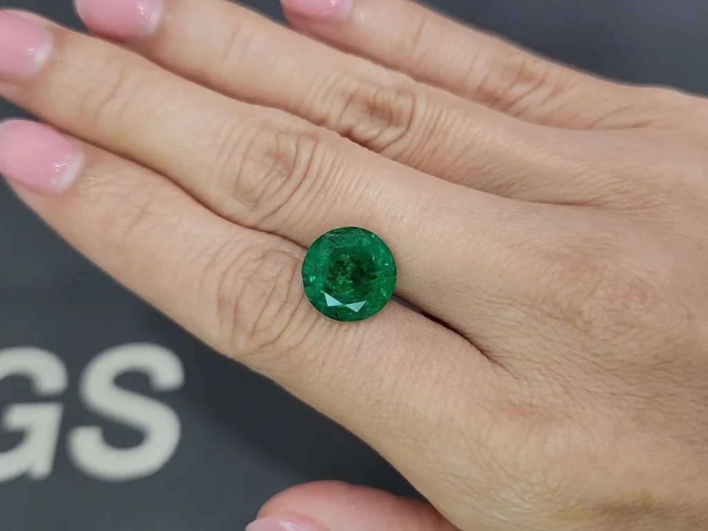 Изумруд Vivid Green в огранке круг 5,09 карата, Панджшер Изображение №2
