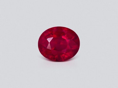 Рубин Vivid Red в огранке овал 0,50 карата, Бирма  photo