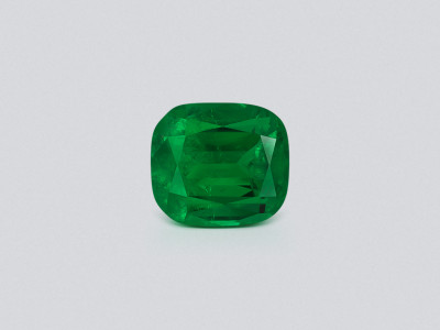 Изумруд Vivid Green в огранке кушон 4,83 карата, Панджшер photo