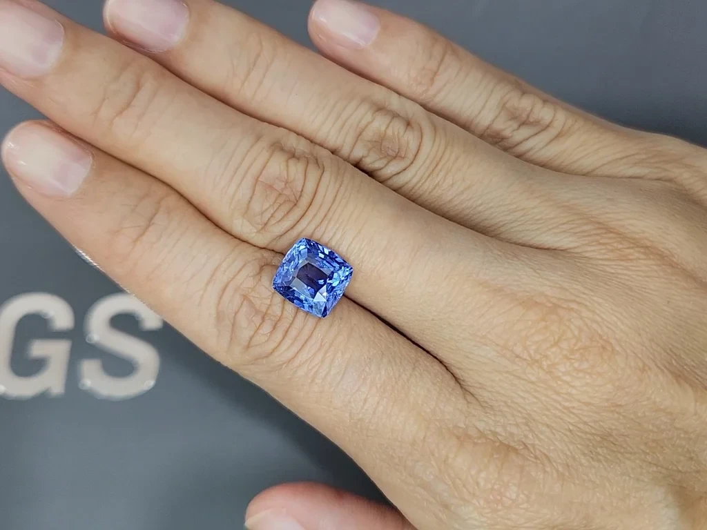 Лот №5. Негретый Cornflower Blue сапфир в огранке кушон 4,59 карат, Шри-Ланка Изображение №2
